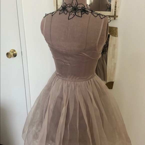 Lipsy London VIP line prom cocktail appliqué dress - Picture 3 of 6